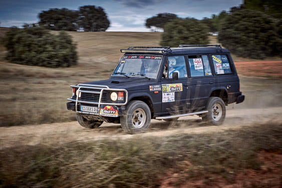 El Pajero con el dorsal 205 en tramo